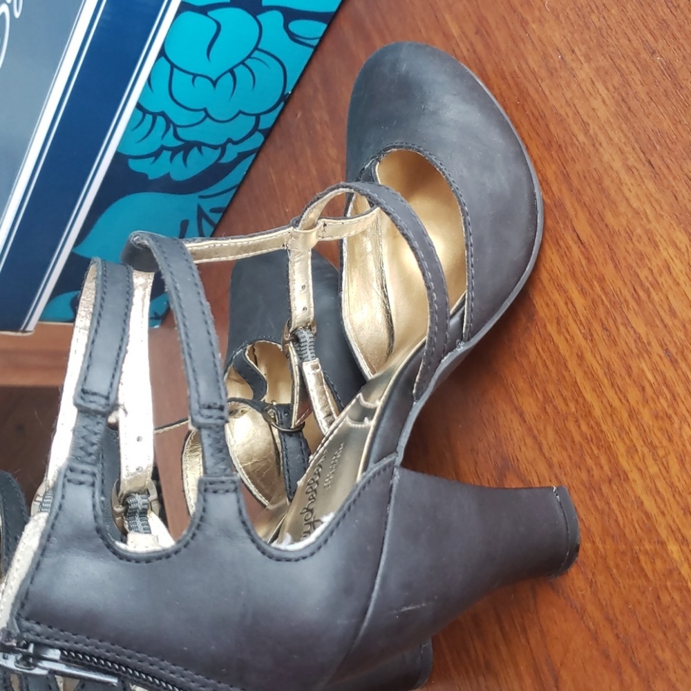 Seychelles Duty Calls Mary Jane Heels Black Leather Heels Size 7.5- EUC - Picture 6 of 7